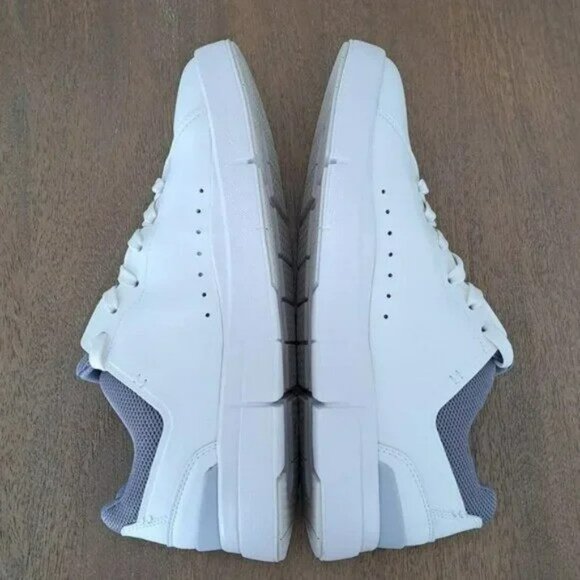 On THE ROGER Advantage - Color: White / Fossil - Size: Women 10 - Picture 6 of 9